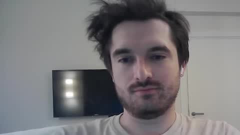 Snapshot of philborison chatting on February 10, 12:18 pm PhilipBorison online show from February 10, 12:18 pm