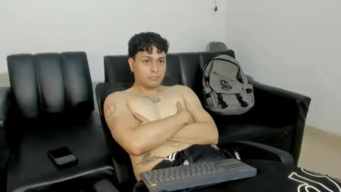 Philip online show from April 13, 8:42 pm