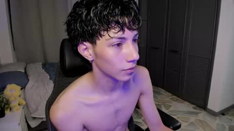 Phil.   INDEPENDENT MODEL online show from May 13, 3:03 am