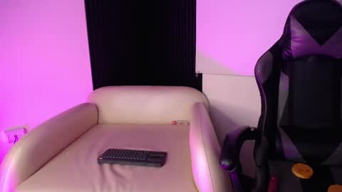 PHIL online show from February 3, 6:22 am