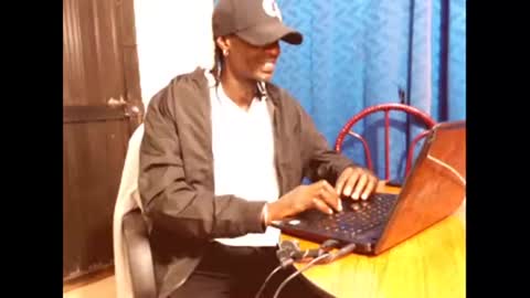 2 pac shakur online show from January 18, 2:51 am