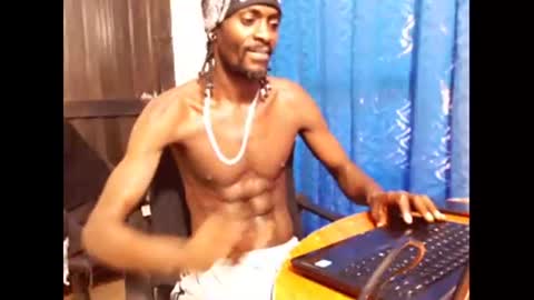 2 pac shakur online show from February 15, 9:17 pm