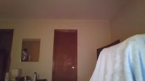 Snapshot of phillyslave21 chatting on October 6, 11:37 am slave online show from October 6, 11:37 am