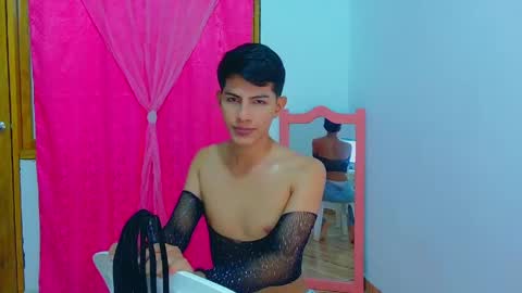 phuwin online show from May 12, 4:54 am