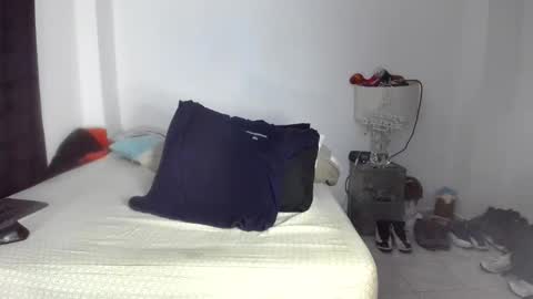 pikoro_gomez online show from May 17, 1:25 am
