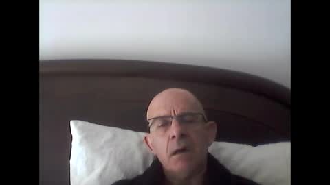 pikuz47 online show from January 6, 1:37 pm