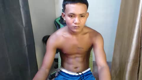 pinoy_fucker18 online show from April 9, 4:10 am