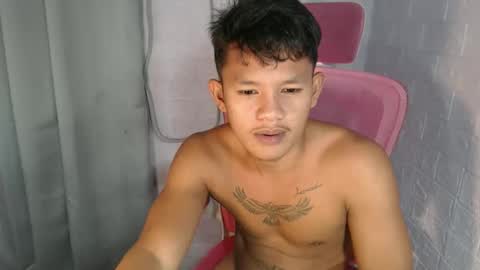 roy online show from April 11, 3:37 pm