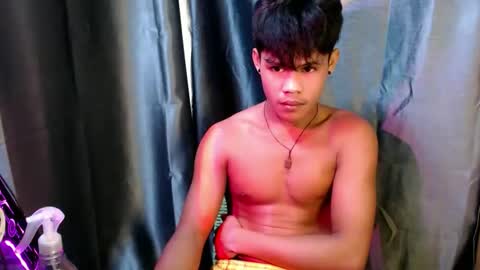 pinoy_shyboy69 online show from April 21, 1:42 am