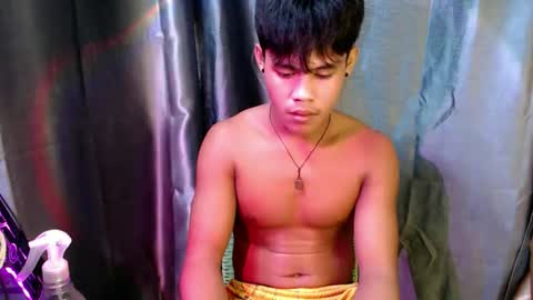 pinoy_shyboy69 online show from April 21, 2:51 am