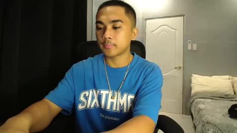 Snapshot of pinoyadriannexxx chatting on October 1, 2:37 am Adrianne online show from October 1, 2:37 am