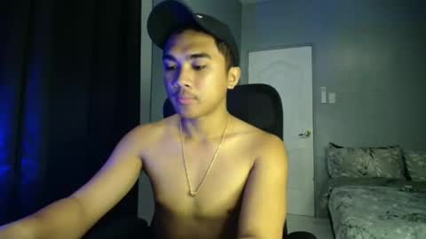 Snapshot of pinoyadriannexxx chatting on September 27, 1:14 am Adrianne online show from September 27, 1:14 am