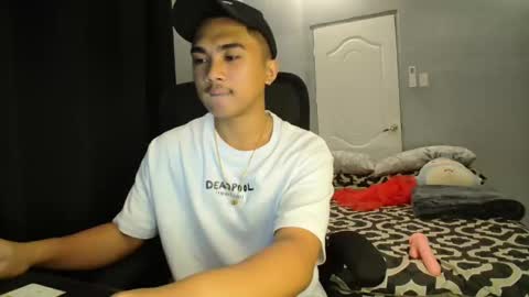 Snapshot of pinoyadriannexxx chatting on October 4, 3:00 am Adrianne online show from October 4, 3:00 am