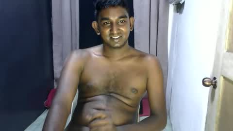 rayvienn online show from April 7, 4:07 pm