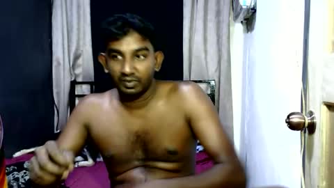 rayvienn online show from May 12, 6:38 pm