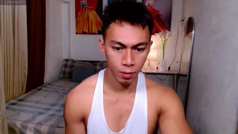 Snapshot of pinoymilker chatting on February 2, 3:10 am ethan online show from February 2, 3:10 am