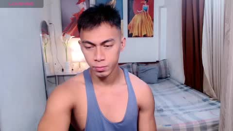 Snapshot of pinoymilker chatting on February 24, 3:23 am ethan online show from February 24, 3:23 am