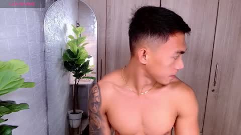 Snapshot of pinoymilker chatting on September 14, 8:27 am ethan online show from September 14, 8:27 am