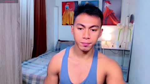 Snapshot of pinoymilker chatting on February 15, 9:27 am ethan online show from February 15, 9:27 am