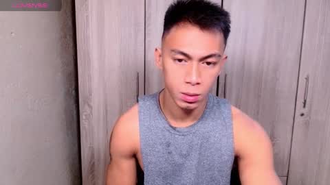 Snapshot of pinoymilker chatting on March 9, 5:00 am ethan online show from March 9, 5:00 am