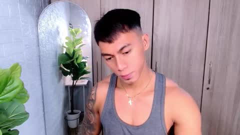 Snapshot of pinoymilker chatting on October 20, 2:48 am ethan online show from October 20, 2:48 am