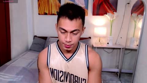 Snapshot of pinoymilker chatting on December 22, 6:28 am ethan online show from December 22, 6:28 am