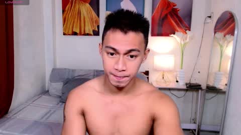 Snapshot of pinoymilker chatting on December 22, 10:58 pm ethan online show from December 22, 10:58 pm
