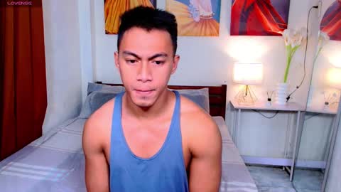 Snapshot of pinoymilker chatting on December 27, 11:28 am ethan online show from December 27, 11:28 am
