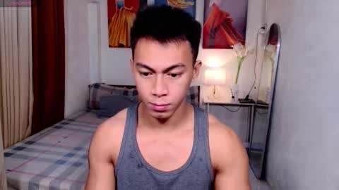 Snapshot of pinoymilker chatting on January 16, 3:02 am ethan online show from January 16, 3:02 am