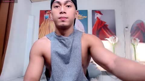 Snapshot of pinoymilker chatting on February 17, 6:48 pm ethan online show from February 17, 6:48 pm