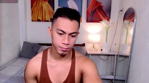 Snapshot of pinoymilker chatting on December 16, 12:26 am ethan online show from December 16, 12:26 am