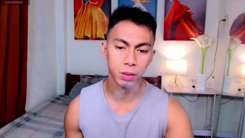 Snapshot of pinoymilker chatting on February 6, 2:00 am ethan online show from February 6, 2:00 am
