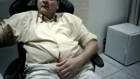 Snapshot of piovesanes chatting on February 10, 8:42 pm piovesanes online show from February 10, 8:42 pm