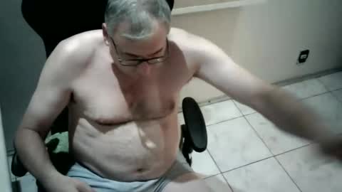 Snapshot of piovesanes chatting on March 12, 1:36 am piovesanes online show from March 12, 1:36 am