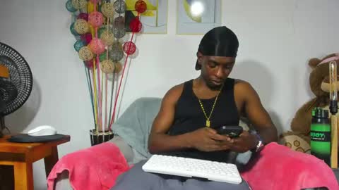 P I P E - M O NS T E R C O C K online show from April 18, 7:58 pm