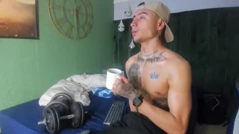 piperrcry online show from November 1, 5:33 am