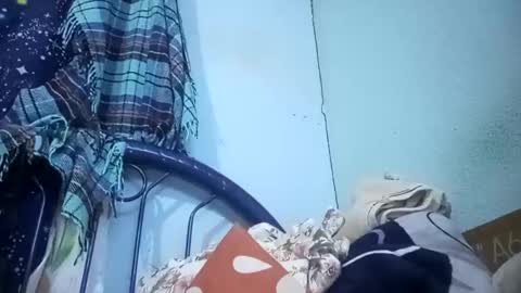 Snapshot of pito_suelto13 chatting on October 14, 8:54 am pito_suelto13 online show from October 14, 8:54 am