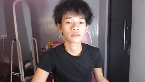 pixydust_69 online show from November 13, 12:32 pm