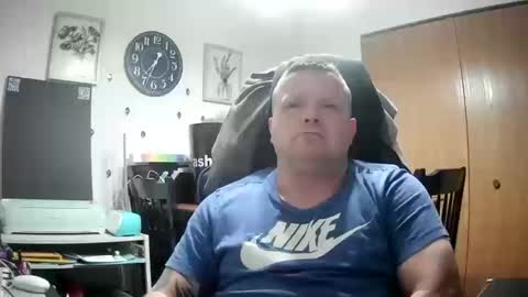 pkgotnos1 online show from October 11, 11:31 pm