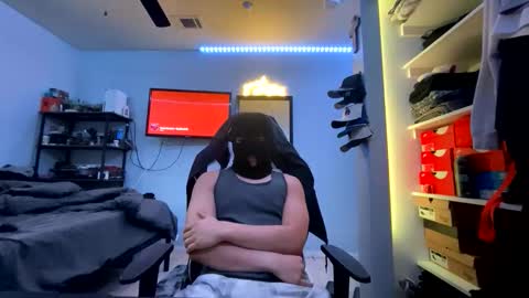 X X X online show from November 16, 4:42 pm