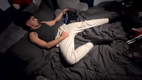 X X X online show from December 5, 5:36 am