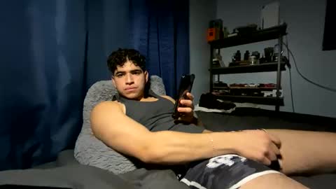 X X X online show from December 17, 6:20 am