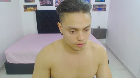 Snapshot of playboy_sex6 chatting on December 19, 7:07 pm PETER online show from December 19, 7:07 pm