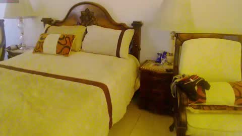 Snapshot of playboy_sex6 chatting on September 12, 10:21 pm PETER online show from September 12, 10:21 pm