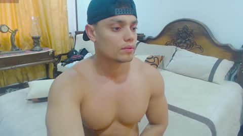 Snapshot of playboy_sex6 chatting on September 24, 10:08 pm PETER online show from September 24, 10:08 pm