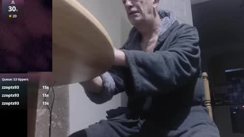 Play Me online show from October 21, 11:40 pm