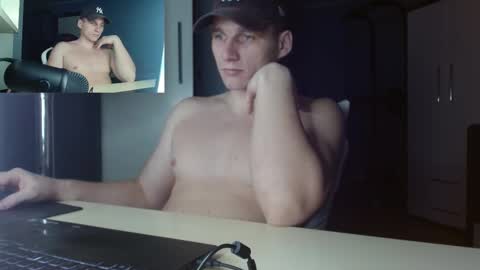 Poliglot online show from December 16, 6:15 pm