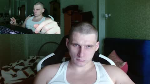 Snapshot of poliglotjoe chatting on January 27, 10:38 pm Poliglot online show from January 27, 10:38 pm