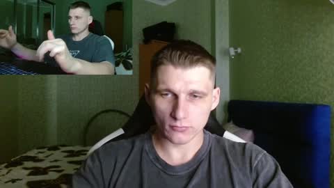 Snapshot of poliglotjoe chatting on January 20, 6:32 pm Poliglot online show from January 20, 6:32 pm