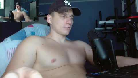 Snapshot of poliglotjoe chatting on October 28, 6:16 am Poliglot online show from October 28, 6:16 am